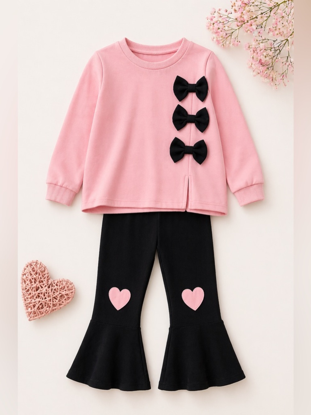 Girls 2 Piece Outfit Set Size 4-5T Pink Bow Top Black Heart Bell Bottom Pants‎